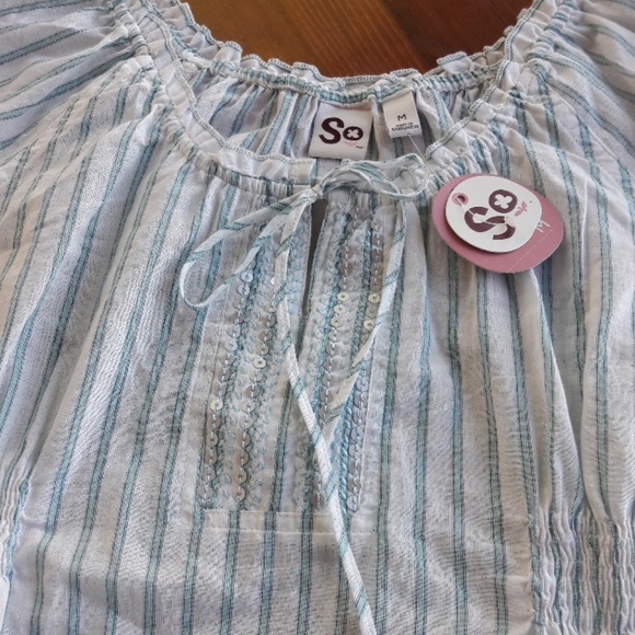 New top - Picture 2 of 7